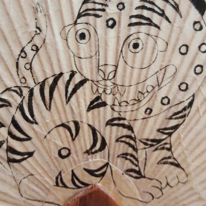 Atelier Tigre et pie sur un éventail